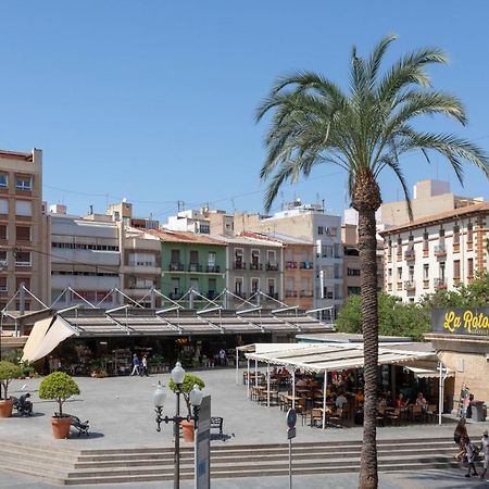 Reina Victoria El Mercado Alicante Exterior photo
